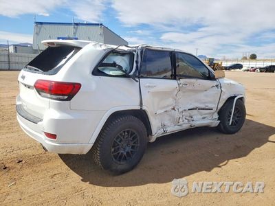 Trzecie zdjęcie samochodu z tyłu: 2018 JEEP GRAND CHEROKEE LAREDO VIN:1C4RJFAG8JC156791 - miniatura