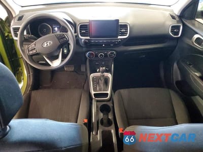 Zdjęcie 8 z 12 samochodu: 2021 HYUNDAI VENUE VIN:KMHRB8A3XMU079261 - miniatura