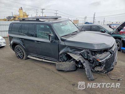 Czwarte zdjęcie samochodu z boku: 2024 LEXUS GX 550 PREMIUM+ VIN:JTJTBCDX6R5003515 - miniatura