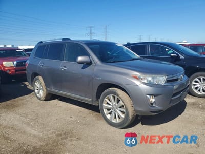 Czwarte zdjęcie samochodu z boku: 2013 TOYOTA HIGHLANDER HYBRID LIMITED VIN:JTEDC3EH0D2014639 - miniatura