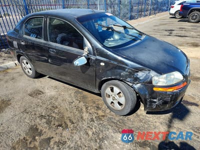 Czwarte zdjęcie samochodu z boku: 2006 CHEVROLET AVEO BASE VIN:KL1TD56696B653957 - miniatura