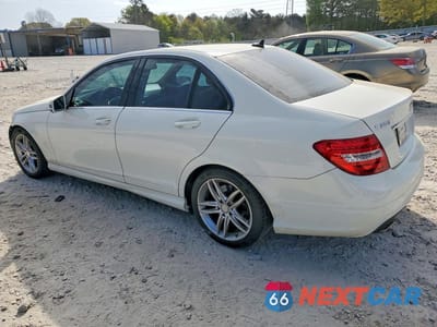 Drugie zdjęcie samochodu z przodu: 2012 MERCEDES-BENZ C 300 4MATIC VIN:WDDGF8BB7CR200647 - miniatura