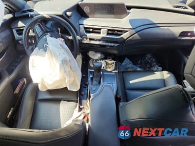 Zdjęcie 8 z 14 samochodu: 2020 LEXUS UX 200 BASE VIN:JTHX3JBH1L2029609 - miniatura