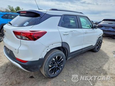 Trzecie zdjęcie samochodu z tyłu: 2023 CHEVROLET TRAILBLAZER LT VIN:KL79MRSL0PB185220 - miniatura