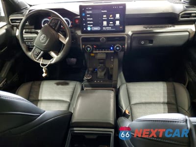 Zdjęcie 8 z 12 samochodu: 2024 TOYOTA TACOMA TRD OFF-ROAD VIN:3TMLB5JN1RM016992 - miniatura