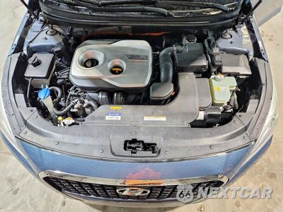 Zdjęcie 11 z 12 samochodu: 2016 HYUNDAI SONATA HYBRID VIN:KMHE24L10GA023483 - miniatura