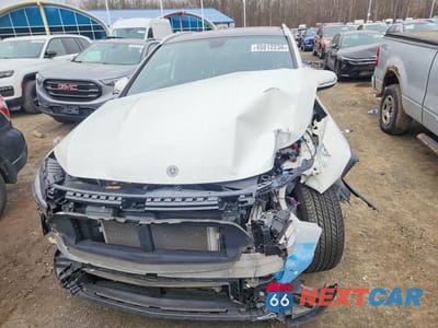 Piąte zdjęcie samochodu w środku: 2022 MERCEDES-BENZ GLA 250 4MATIC VIN:W1N4N4HB4NJ372953 - miniatura