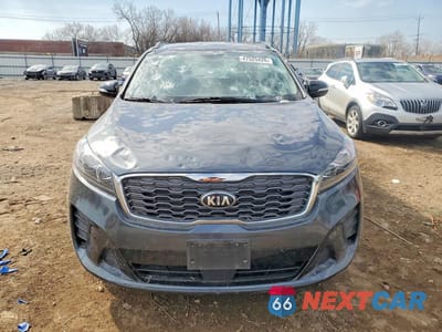 Piąte zdjęcie samochodu w środku: 2020 KIA SORENTO S V6 VIN:5XYPG4A54LG697800 - miniatura