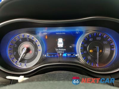 Zdjęcie 9 z 12 samochodu: 2019 CHRYSLER 300 TOURING VIN:2C3CCAAG3KH682929 - miniatura