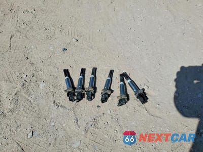 Zdjęcie 12 z 12 samochodu: 2016 BMW M4 VIN:WBS3U9C57GP968667 - miniatura