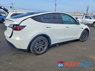 Trzecie zdjęcie samochodu z tyłu: 2025 TESLA MODEL Y VIN:7SAYGDED8SF270764 - miniatura