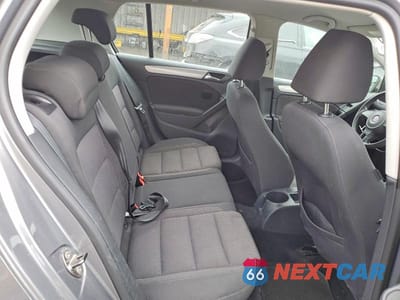 Zdjęcie 10 z 12 samochodu: 2010 VOLKSWAGEN GOLF VIN:WVWDA7AJXAW261830 - miniatura