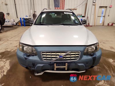 Piąte zdjęcie samochodu w środku: 2004 VOLVO XC70 VIN:YV1SZ59H941132060 - miniatura