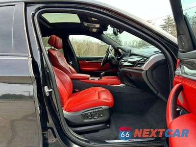 Zdjęcie 7 z 10 samochodu: 2016 BMW X6 XDRIVE50I VIN:5UXKU6C53G0R34055 - miniatura
