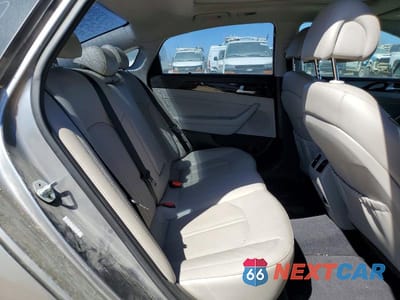 Zdjęcie 10 z 11 samochodu: 2017 HYUNDAI SONATA HYBRID LIMITED VIN:KMHE34L3XHA071461 - miniatura