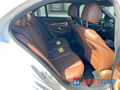 Zdjęcie 6 z 14 samochodu: 2017 MERCEDES-BENZ E 300 4MAT 4MATIC VIN:WDDZF4KB0HA109503 - miniatura