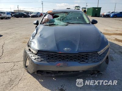 Piąte zdjęcie samochodu w środku: 2021 KIA K5 VIN:5XXG14J20MG020952 - miniatura