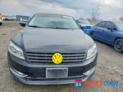 Piąte zdjęcie samochodu w środku: 2012 VOLKSWAGEN PASSAT SEL VIN:1VWCP7A36CC003933 - miniatura