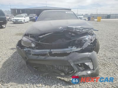 Piąte zdjęcie samochodu w środku: 2019 BMW M5 VIN:WBSJF0C54KB448090 - miniatura