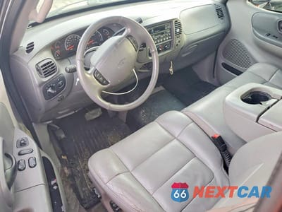 Zdjęcie 8 z 12 samochodu: 2002 FORD F150 VIN:2FTRX17L52CA13413 - miniatura
