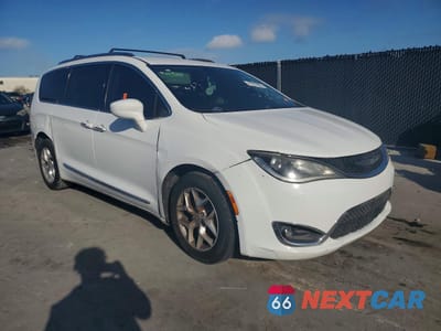 Czwarte zdjęcie samochodu z boku: 2017 CHRYSLER PACIFICA TOURING L PLUS VIN:2C4RC1EG5HR543680 - miniatura