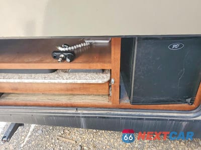 Zdjęcie 8 z 10 samochodu: 2016 KEYSTONE PASSPORT CAMPER VIN:4YDT29223GT414292 - miniatura