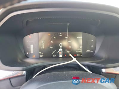 Zdjęcie 9 z 11 samochodu: 2019 VOLVO S60 T6 MOMENTUM VIN:7JRA22TK3KG003400 - miniatura