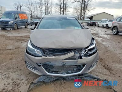 Piąte zdjęcie samochodu w środku: 2017 CHEVROLET CRUZE PREMIER VIN:3G1BF6SM2HS532759 - miniatura