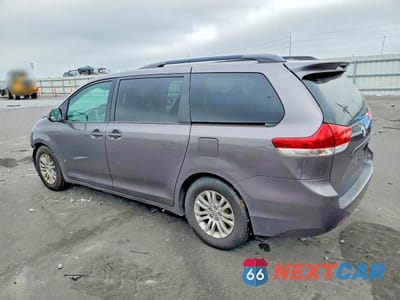 Drugie zdjęcie samochodu z przodu: 2014 TOYOTA SIENNA XLE 8-PASSENGER VIN:5TDYK3DC9ES455288 - miniatura