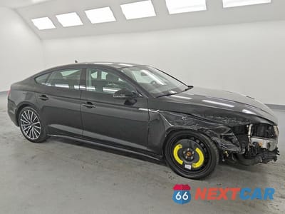Czwarte zdjęcie samochodu z boku: 2022 AUDI A5 PREMIUM PLUS 40 VIN:WAUCBCF55NA030637 - miniatura