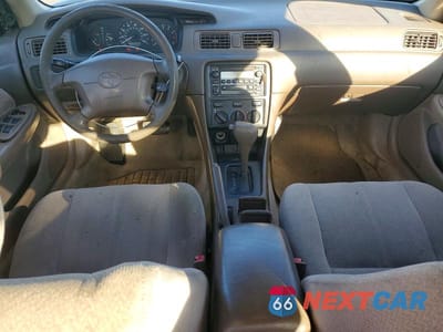 Zdjęcie 8 z 12 samochodu: 2000 TOYOTA CAMRY LE VIN:JT2BG22K2Y0408745 - miniatura