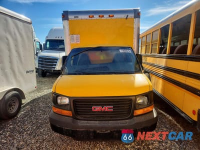 Piąte zdjęcie samochodu w środku: 2008 GMC SAVANA BOX TRUCK VIN:1GDJG31KX81906367 - miniatura