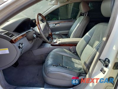 Zdjęcie 7 z 12 samochodu: 2007 MERCEDES-BENZ S 550 VIN:WDDNG71XX7A045852 - miniatura