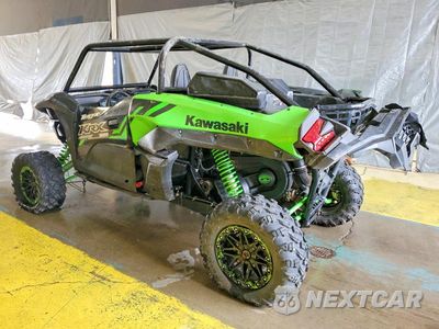 Trzecie zdjęcie samochodu z tyłu: 2023 KAWASAKI TERYX KRX 1000 UTILITY VEHICLE VIN:JKARFCA14PB519219 - miniatura