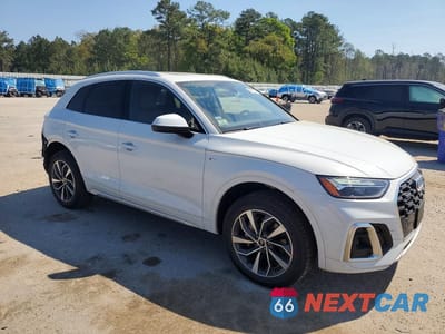 Czwarte zdjęcie samochodu z boku: 2023 AUDI Q5 PREMIUM PLUS 45 VIN:WA1EAAFY8P2069355 - miniatura