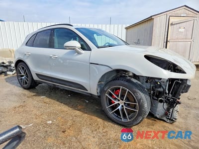 Czwarte zdjęcie samochodu z boku: 2024 PORSCHE MACAN S VIN:WP1AG2A51RLB39599 - miniatura