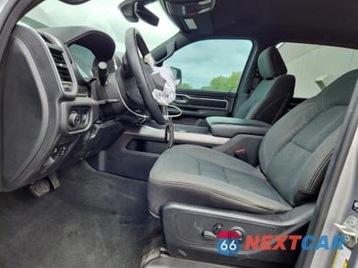 Zdjęcie 7 z 12 samochodu: 2023 RAM 1500 BIG HORN VIN:1C6SRFFT5PN704119 - miniatura