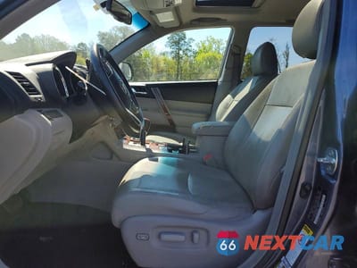 Zdjęcie 7 z 13 samochodu: 2012 TOYOTA HIGHLANDER LIMITED VIN:5TDYK3EH0CS062318 - miniatura