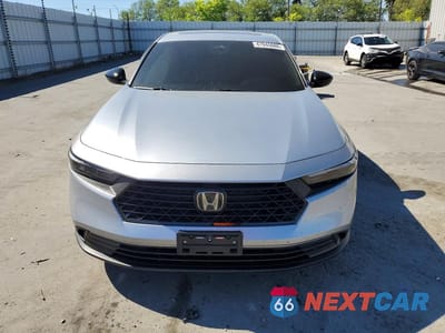 Piąte zdjęcie samochodu w środku: 2025 HONDA ACCORD HYBRID SPORT VIN:1HGCY2F59SA075055 - miniatura