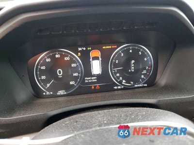 Zdjęcie 9 z 12 samochodu: 2016 VOLVO XC90 T6 VIN:YV4A22PK2G1013030 - miniatura