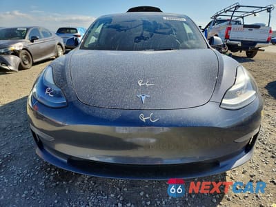 Piąte zdjęcie samochodu w środku: 2022 TESLA MODEL 3 VIN:5YJ3E1EA2NF131848 - miniatura