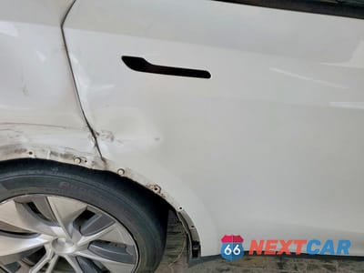 Zdjęcie 10 z 12 samochodu: 2021 TESLA MODEL Y VIN:5YJYGDEE9MF130554 - miniatura