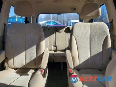 Zdjęcie 10 z 13 samochodu: 2011 KIA SEDONA LX VIN:KNDMG4C76B6384847 - miniatura