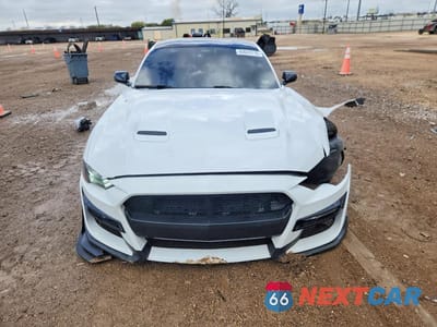 Piąte zdjęcie samochodu w środku: 2022 FORD MUSTANG GT VIN:1FA6P8CF8N5109343 - miniatura