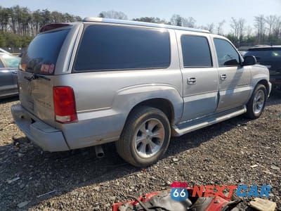 Trzecie zdjęcie samochodu z tyłu: 2006 CADILLAC ESCALADE ESV VIN:3GYFK66NX6G212736 - miniatura