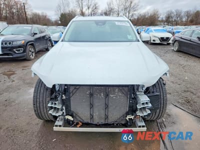 Piąte zdjęcie samochodu w środku: 2024 VOLVO XC90 PLUS VIN:YV4062PE7R1185602 - miniatura
