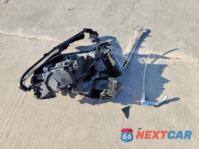 Zdjęcie 12 z 12 samochodu: 2020 MERCEDES-BENZ CLA 250 4MATIC VIN:WDD5J4HB6LN034666 - miniatura