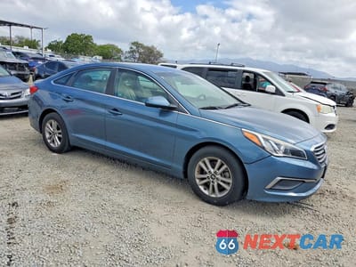 Czwarte zdjęcie samochodu z boku: 2017 HYUNDAI SONATA BASE VIN:5NPE24AF9HH577120 - miniatura
