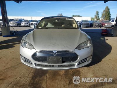 Piąte zdjęcie samochodu w środku: 2014 TESLA MODEL S VIN:5YJSA1H14EFP63625 - miniatura