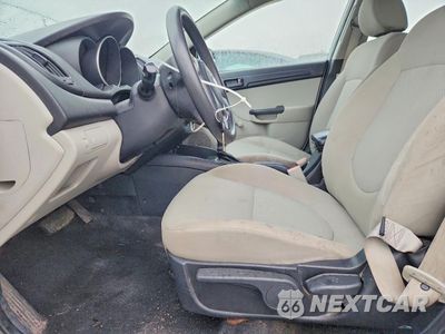 Zdjęcie 7 z 13 samochodu: 2012 KIA FORTE LX VIN:KNAFT4A28C5609205 - miniatura